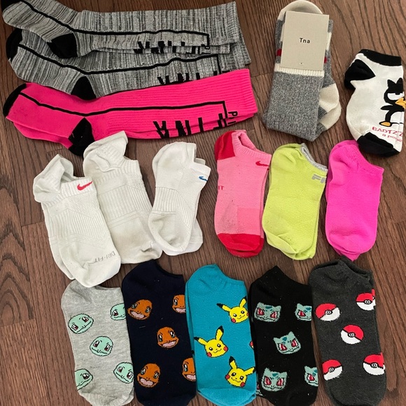 3/$25💎 10 Cute socks - Picture 1 of 1